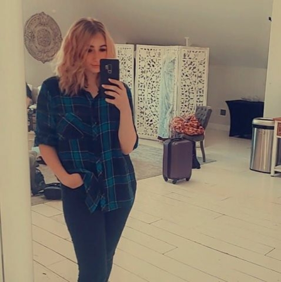 Meet your Posher, Autumn - Picture 1 of 1